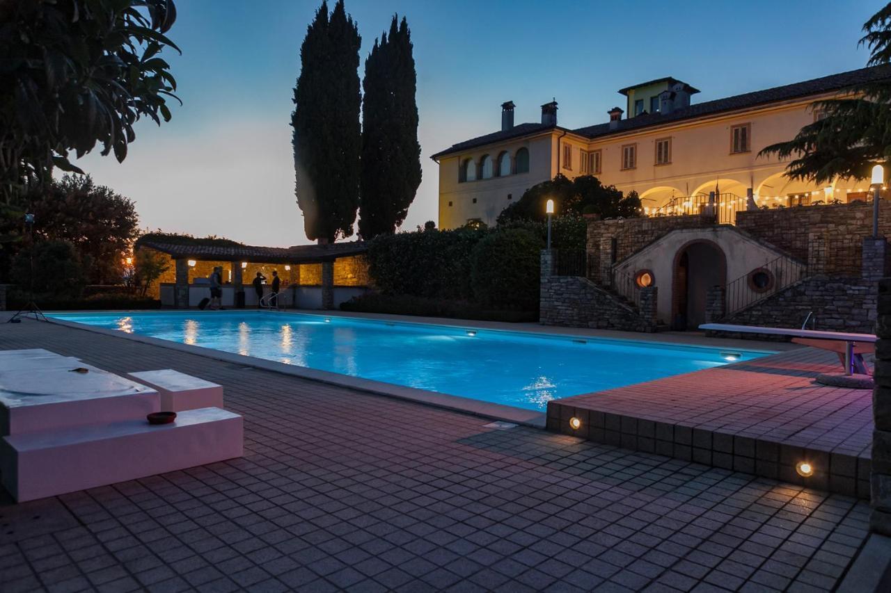 Castello Degli Angeli 호텔 Carobbio degli Angeli 외부 사진