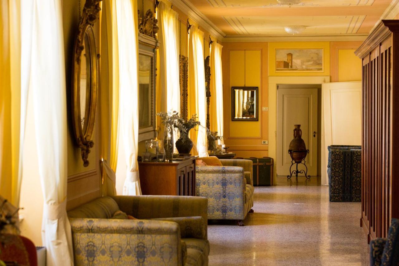 Castello Degli Angeli 호텔 Carobbio degli Angeli 외부 사진