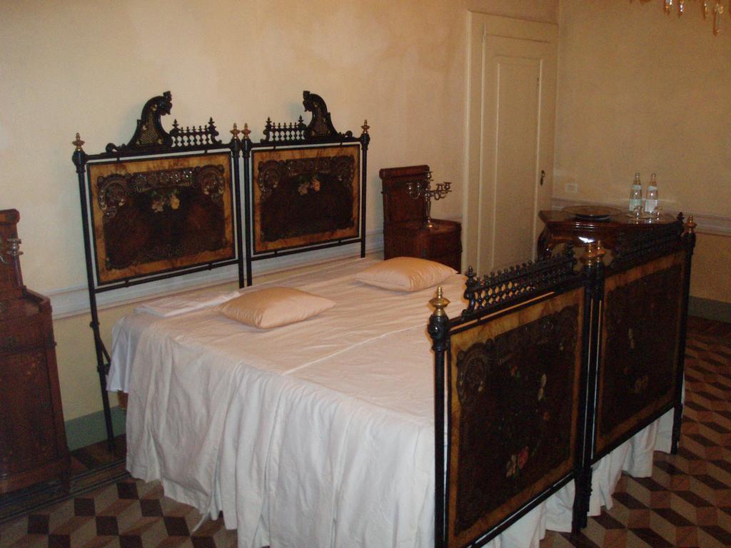 Castello Degli Angeli 호텔 Carobbio degli Angeli 객실 사진
